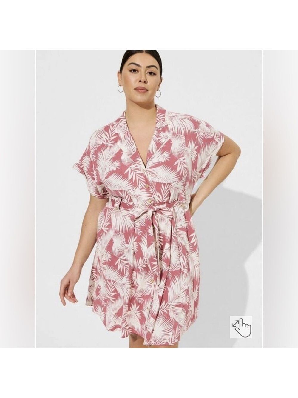 TORRID 1 Button Front dress Size 14-16 Summer Resort Tropical